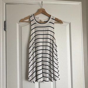 White and Black Stripe Ginger G Tank Top Lightweight Flowy Stretchy Small